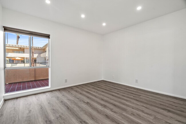 Foto del edificio - 277 E Alejo Rd