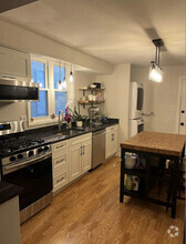 Building Photo - 3148 N Clifton Ave