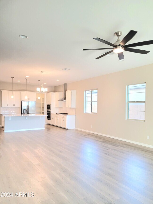 Building Photo - 21866 E Stirrup Ct
