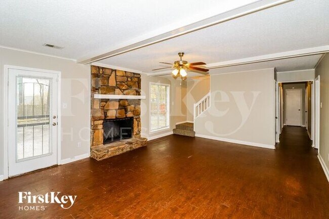 Foto del edificio - 4397 Hunt Ln