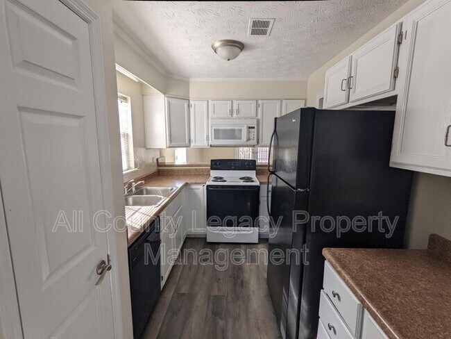 Foto del edificio - 135 Cumberland Ct