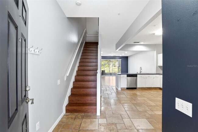 Foto del edificio - 6235 Goethe St