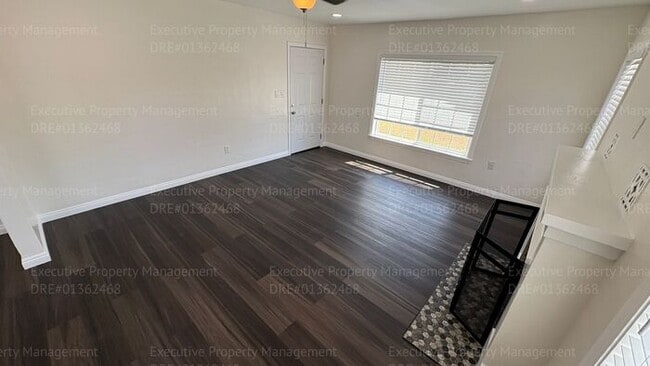Building Photo - 2 bedroom 1 bathroom house located in the 93307 zipcode near E Brundage Ln/ Madison St