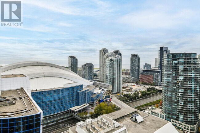 Building Photo - 300 Front St W