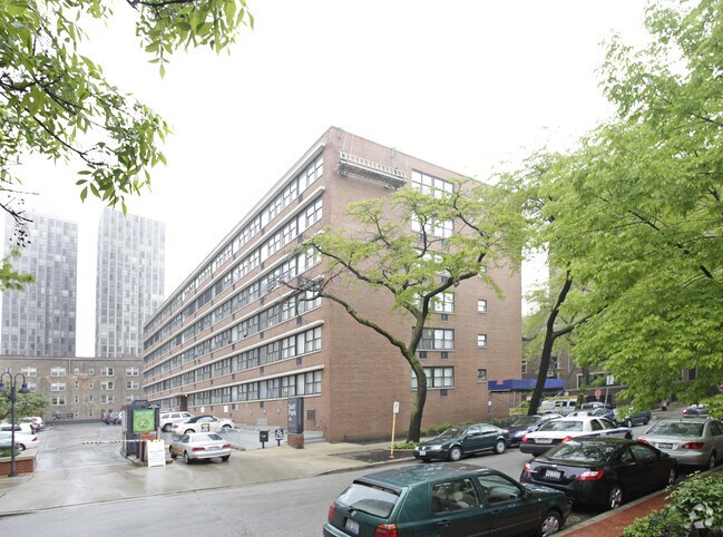 Primary Photo - 2300 N Commonwealth Ave