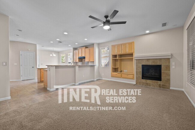 Building Photo - Stunning 4 bedroom Natomas home