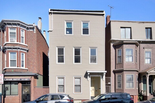 Foto del edificio - 58 Bennington St