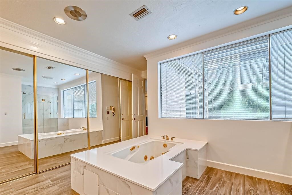 Foto del edificio - 1331 Bissonnet St