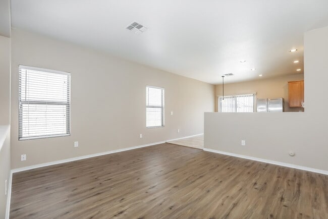 Building Photo - 2924 W Allens Peak Dr