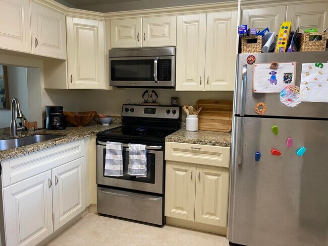 Building Photo - 1244 S Military Trail