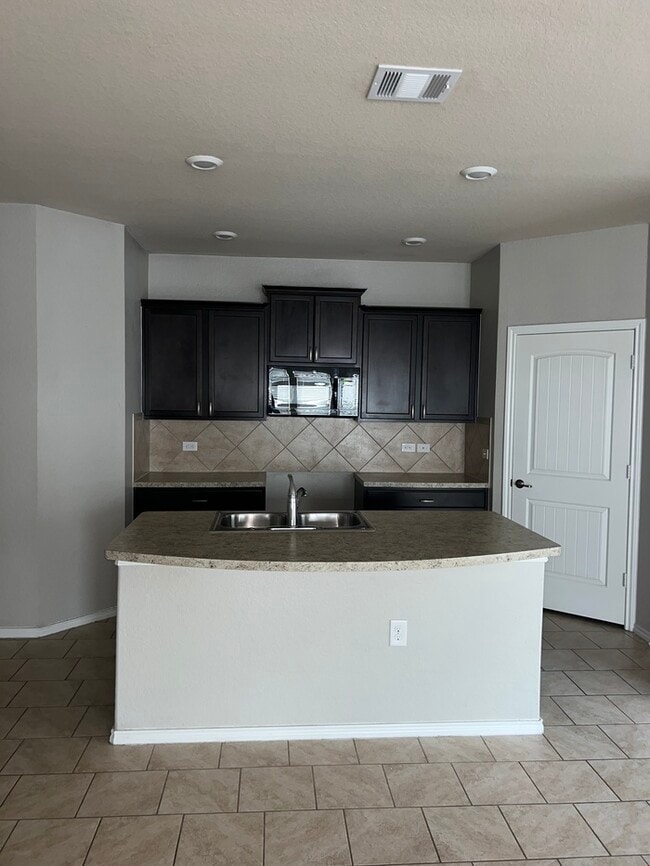 Building Photo - 5614 Cielo Ranch, San Antonio, TX 78218