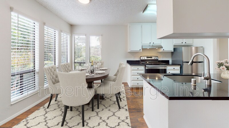 Foto principal - 915 Lakeside Dr