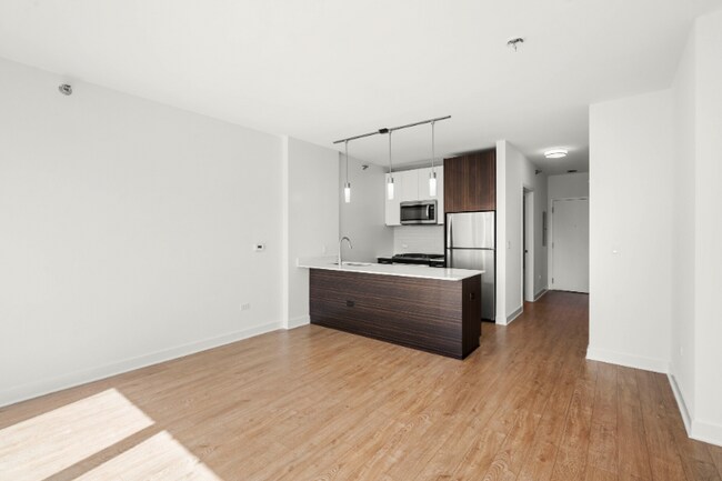 Foto del edificio - 182 N Garland Ct