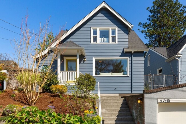 Building Photo - Remodeled Sunset Hill Home in Prime Ballar...