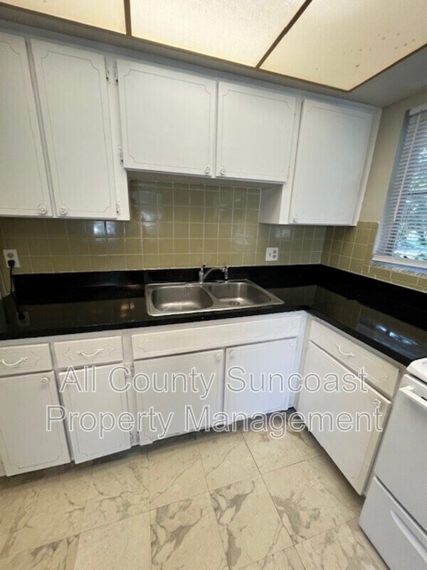 Foto del edificio - 3467 33rd Ave N