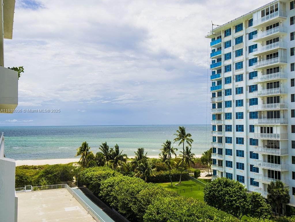 Foto principal - 199 Ocean Ln Dr