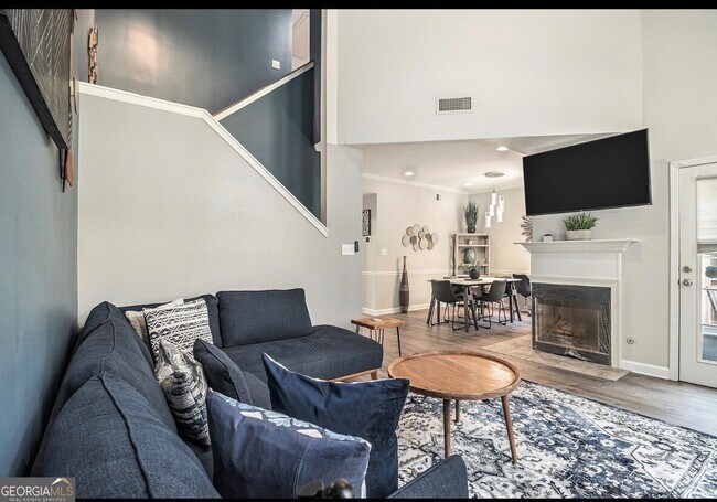 Building Photo - 58 Hammock Pl SE