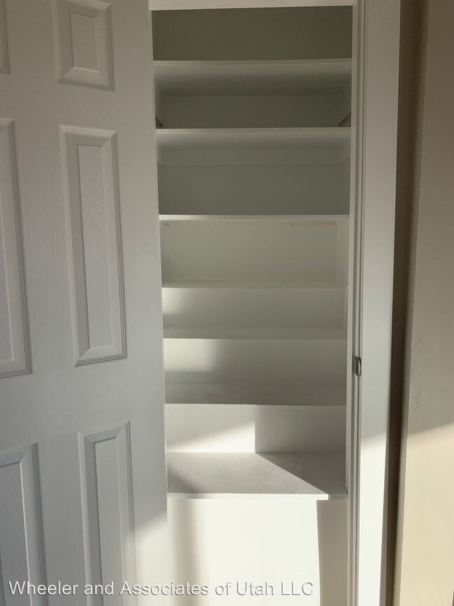 Building Photo - 4 br, 2 bath House - 1126 30th St.