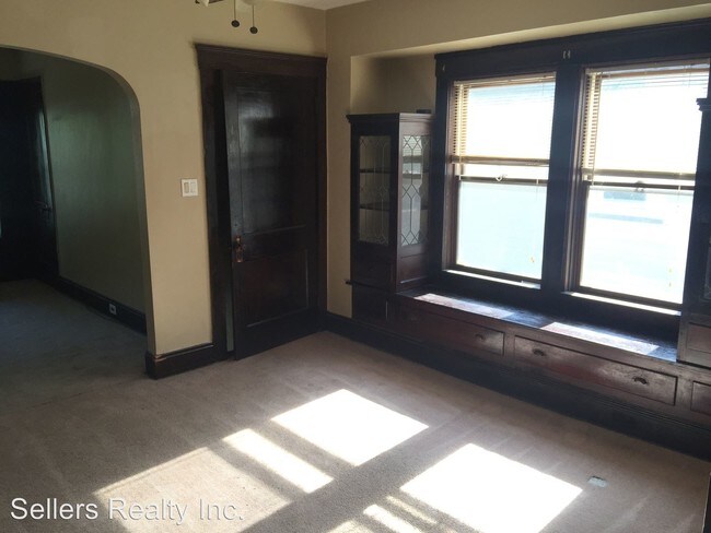 Foto del edificio - 2609 Hood Ave