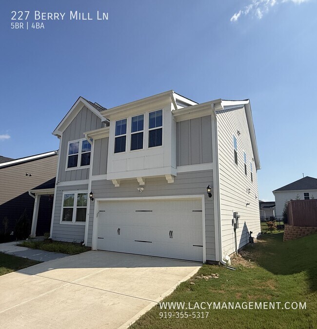 Foto del edificio - 227 Berry Ml Ln