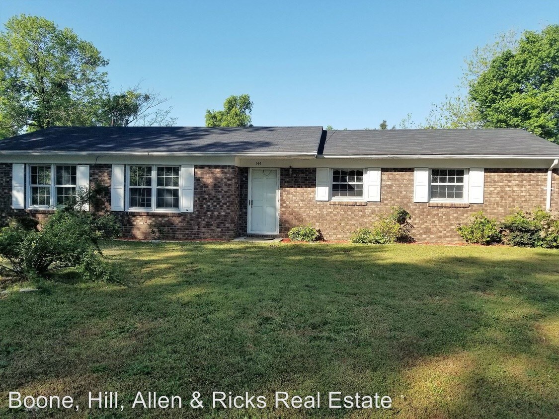 Primary Photo - 4 br, 1.5 bath House - 144 Grange Street