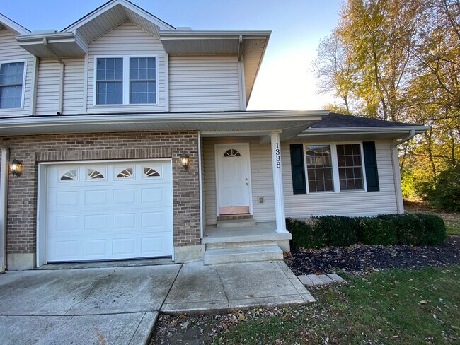 Front of unit - 1338 Easy St