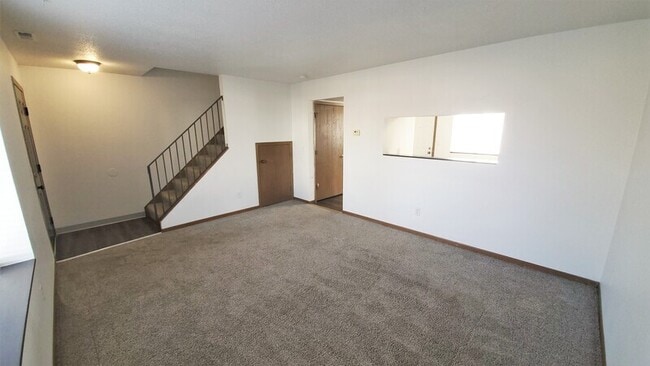 Building Photo - 412 N 18th Ave