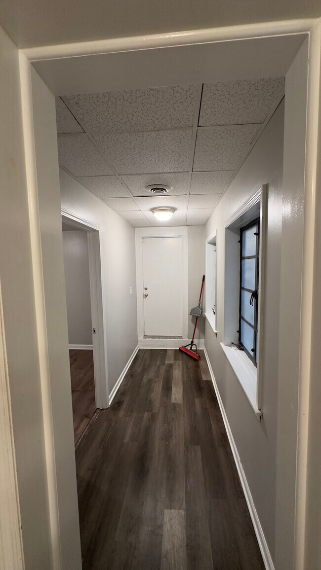 Garaje adjunto - 835 Elias Ave