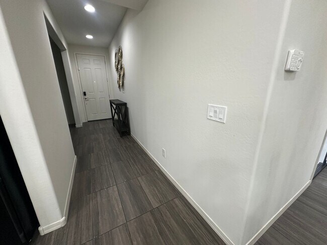 Foto del edificio - 6322 S 24th Pl