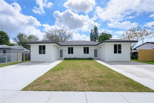 Foto del edificio - 1866 NW 91st St