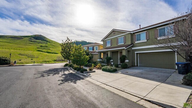 Building Photo - 2145 Saddlebred Dr