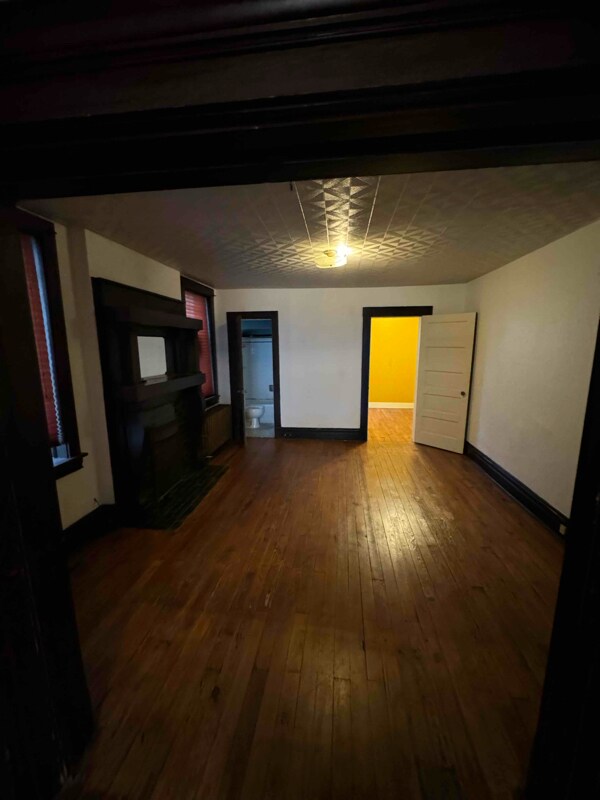 Building Photo - 219 Gross St