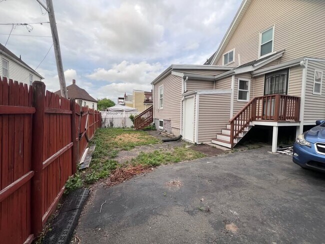 Acceso al patio trasero - 16 Hazelwood St