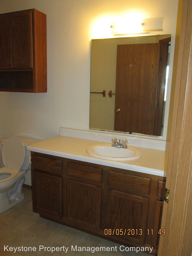 561 Kimberlite St, Tiffin, IA 52340 Room for Rent in Tiffin, IA