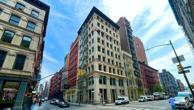 Building Photo - 452 Broome St