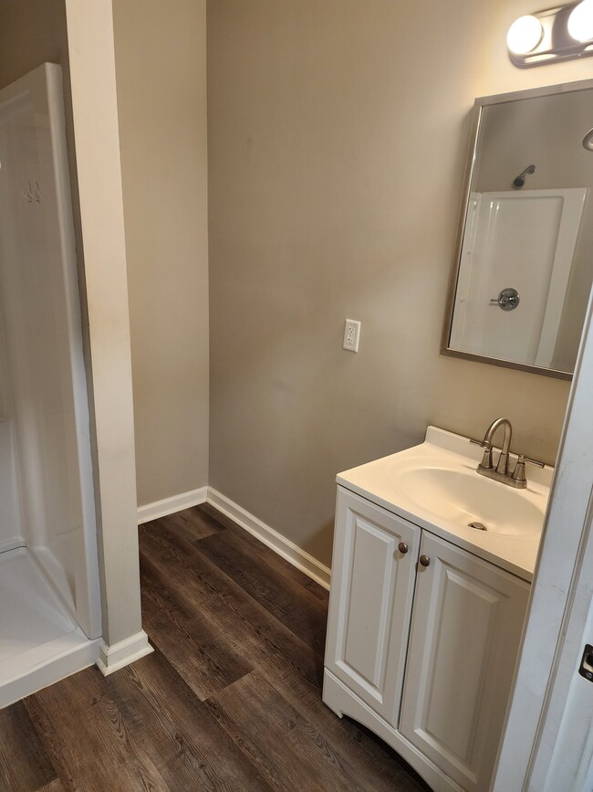Building Photo - 4432 Spring Mtn Ln