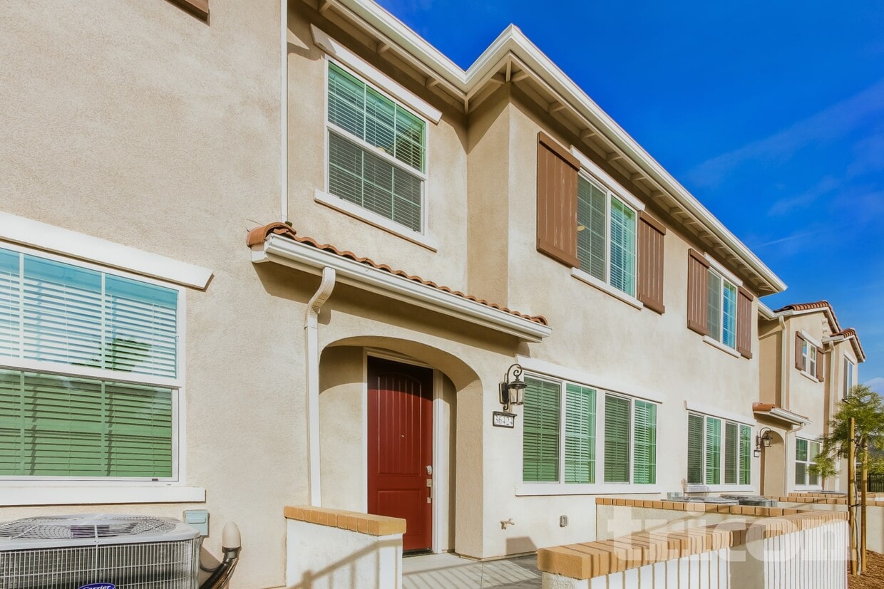 Primary Photo - 36424 Creer Ct