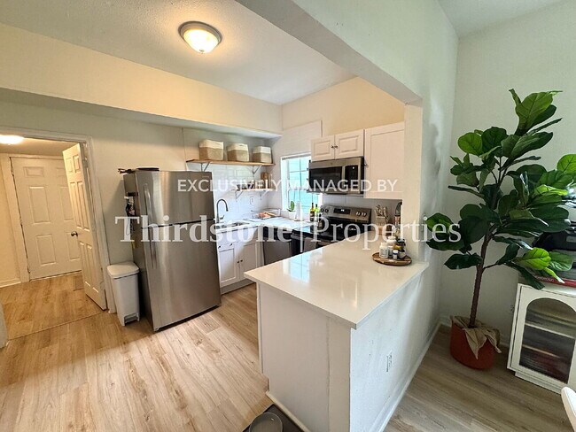 Foto del edificio - 672 Chestnut St