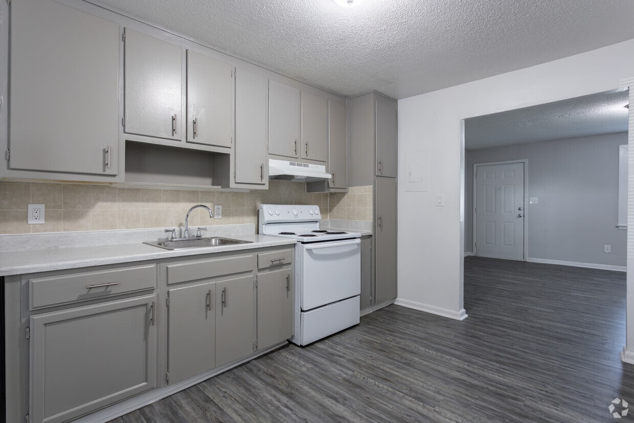 Primary Photo - Water Oak Village