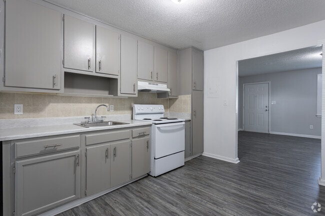 Interior Photo - Water Oak Village