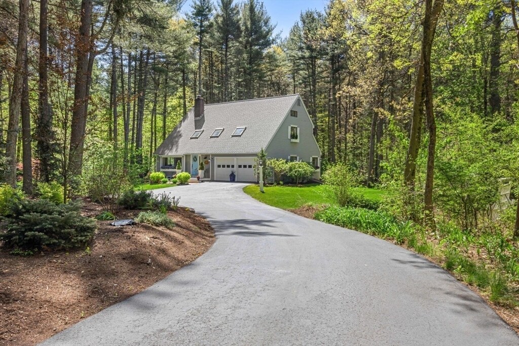 Foto principal - 2 Deer Run Rd