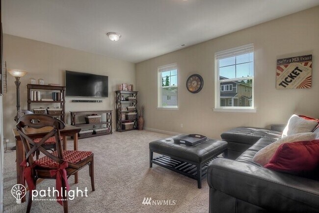 Foto del edificio - 3305 Highlands Blvd, Puyallup, WA, 98372