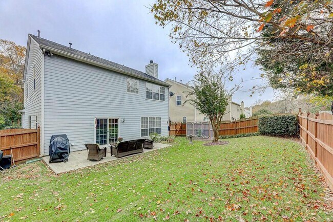 Foto del edificio - 558 Lullingstone Dr SE
