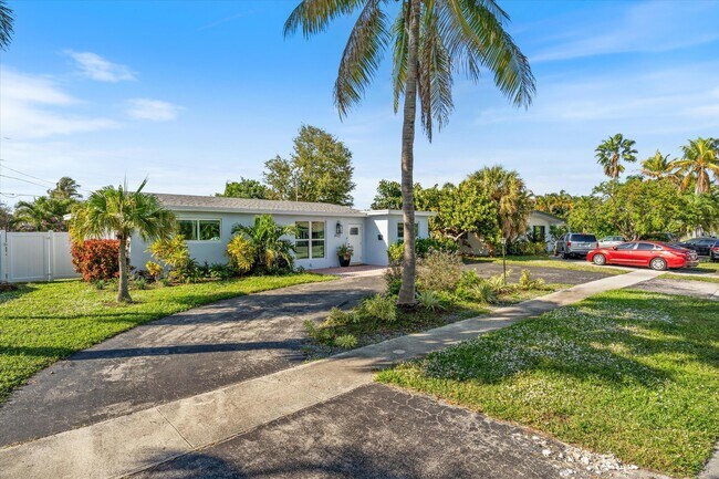 Foto del edificio - 4921 NE 23rd Ave