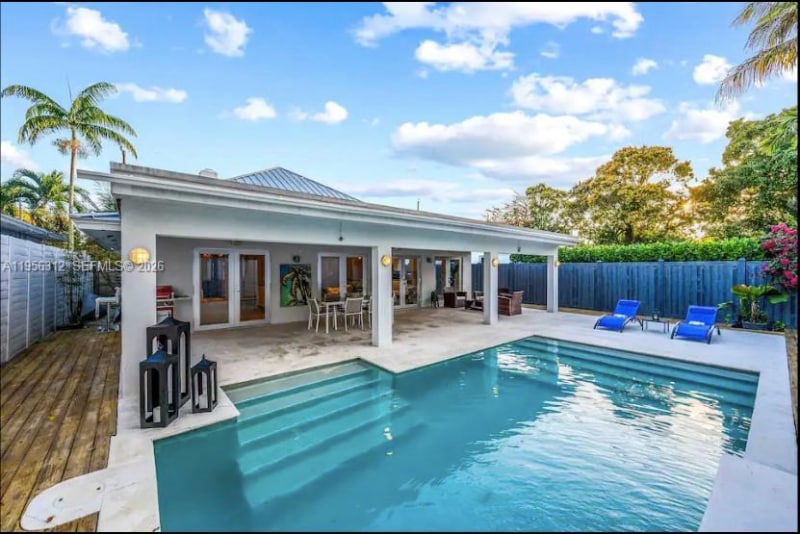 Photo - 2200 Lincoln Ave (Miami, FL)