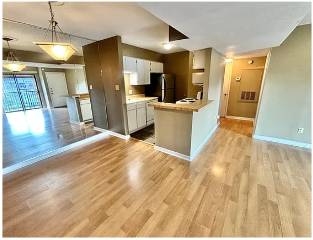 Cocina - 904 University Oaks Blvd