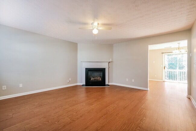 Foto del edificio - 348 Springbottom Ct SE