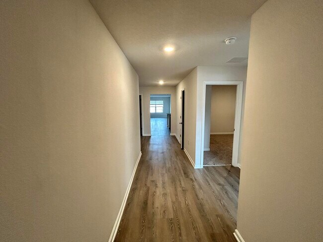 Foto del edificio - 3293 Chapelwood Dr