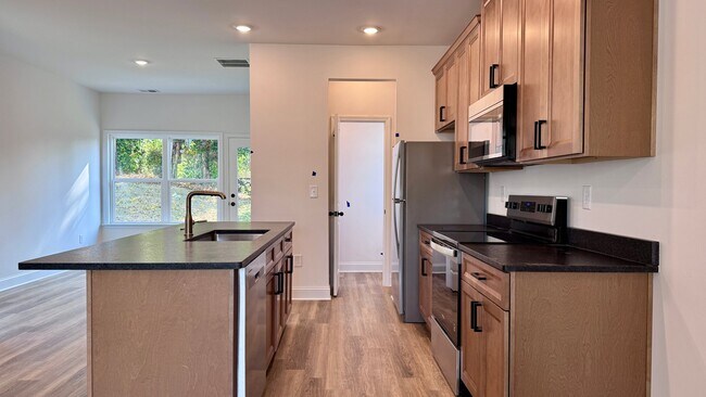 Foto del edificio - 1905 Driftwood Cir