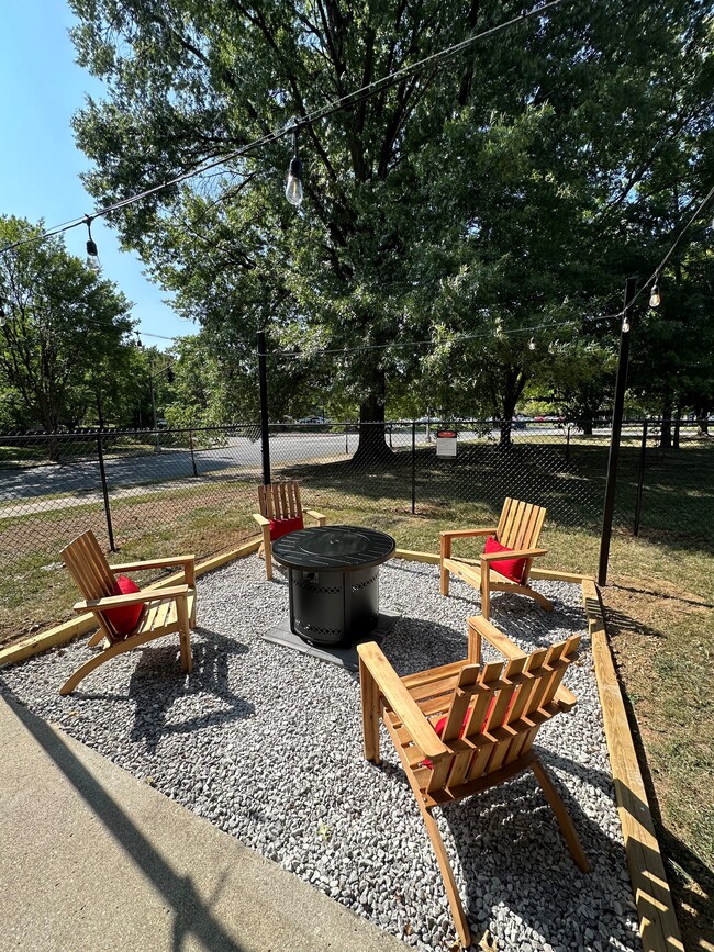 Building Photo - Cardinal Village Apartments